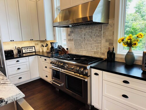 LUXURY 6 Bed/6Bath in Big Creek, Guest House, Private Dock, Golf Cart, Sleeps 22