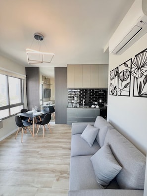 Basic Studio | Living area