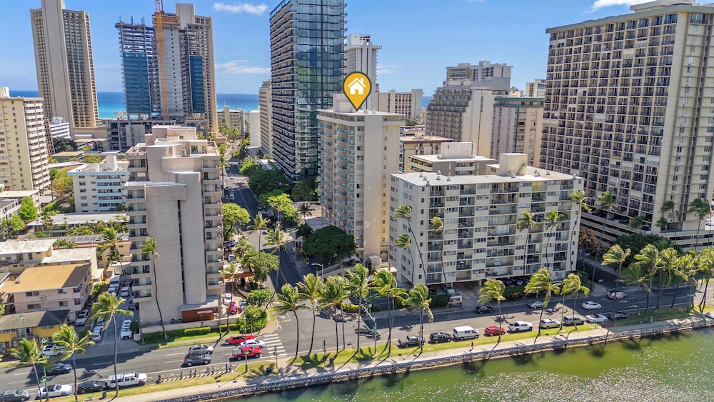 Aqua Aloha Surf Waikiki Hotel by null