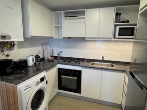Superior Apartment, 1 Bedroom | Private kitchen
