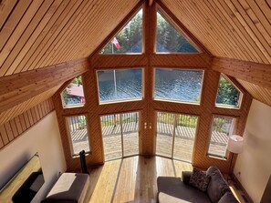 Smart TV - Sunset Shores Muskoka (Bala)