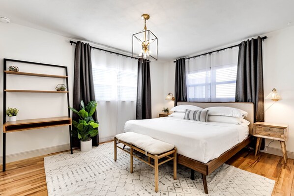 2 chambres, fer et planche à repasser, Wi-Fi, draps fournis