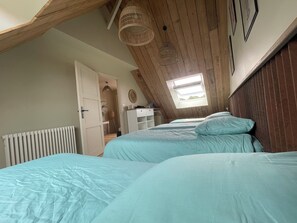 3 bedrooms, WiFi, bed sheets
