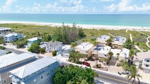 Exterior - Coastal Cottage - Direct Beach Access (Siesta Key)