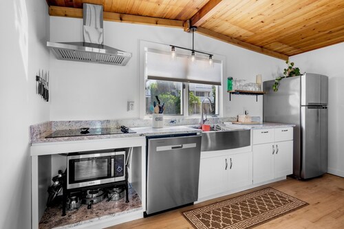 Coastal Cottage - Direct Beach Access