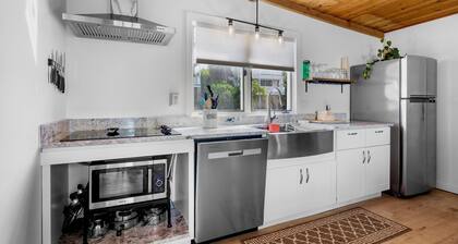 Coastal Cottage - Direct Beach Access
