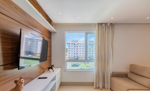 Basic Apartment | Living area