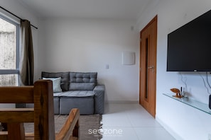 Basic Apartment | Living area