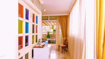 تجهيزات عازلة للصوت وواي فاي مجانًا