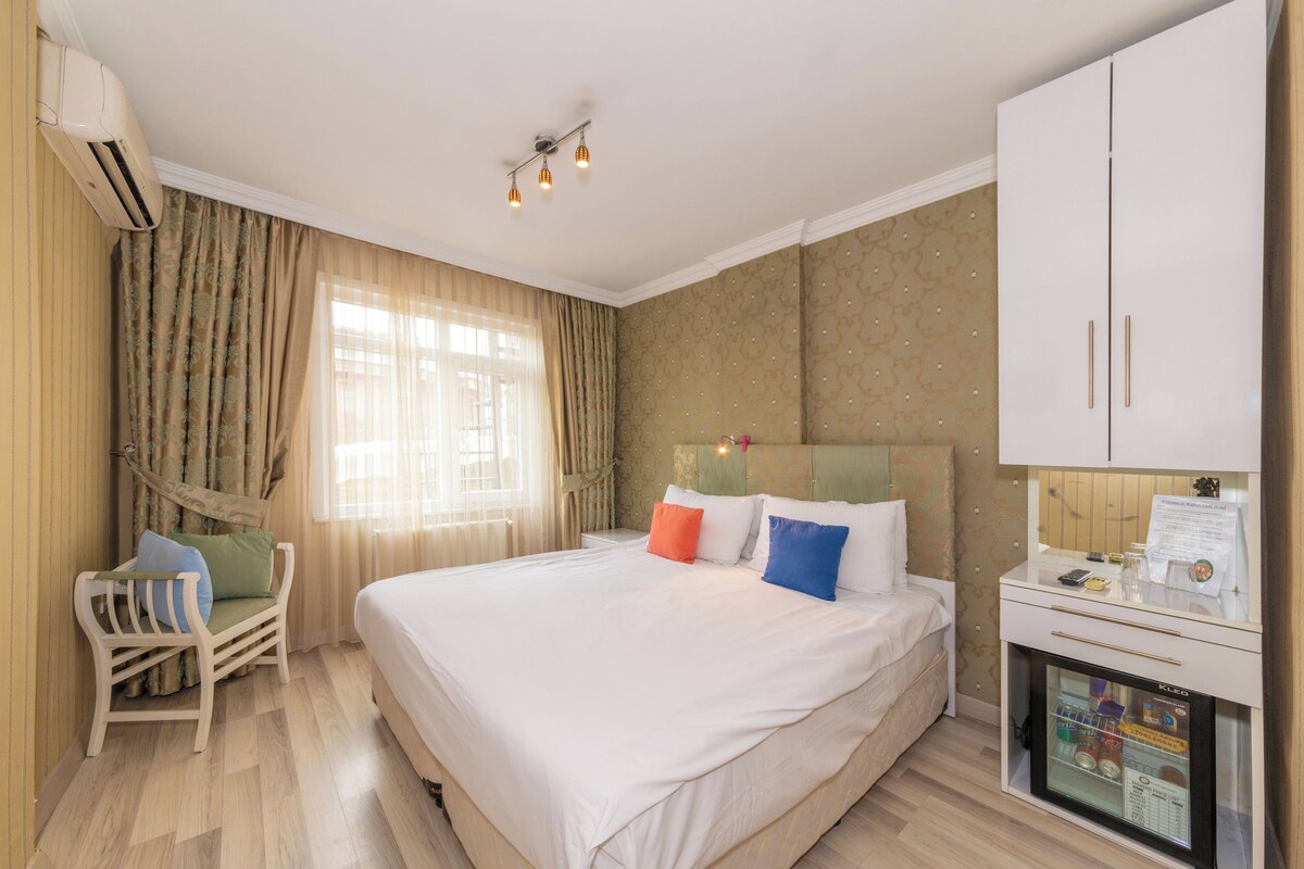 Soundproofing, WiFi (free)