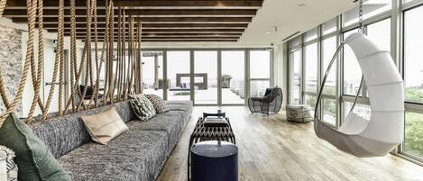 スマートテレビ、書斎 / ワークスペース