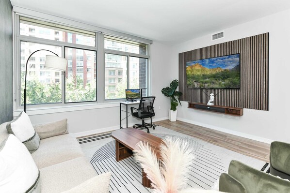 Smart TV, offices