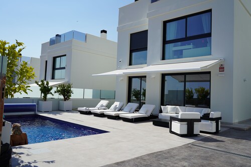 VILLA SUSANA PANORAMIC ALICANTE