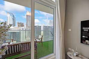 1 Bedroom Apartment - Burj Khalifa View | Teras/patio