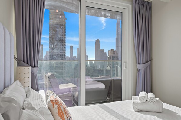 2 Bedroom Apartment - High Floor & Full Burj Khalifa view