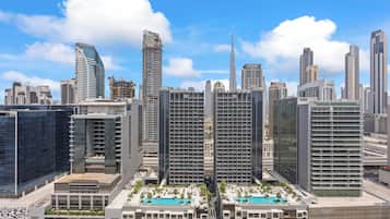 1 Bedroom Apartment - Burj Khalifa View | Terrace/patio