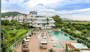 Outdoor pool - Apartment in Thai Beach Home Spa Tbs1105 (Florianópolis)