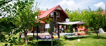 Ama Bliss – A cozy mountain cabin with view