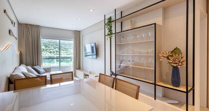 Modern 2BR Apt Close to the Beach Stl0702