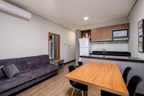 Interior - Studio c/ piscina no terraço 900m da praia STI102 (Florianópolis)