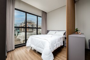 Basic Apartment - Studio c/ piscina no terraço 900m da praia STI102 (Florianópolis)