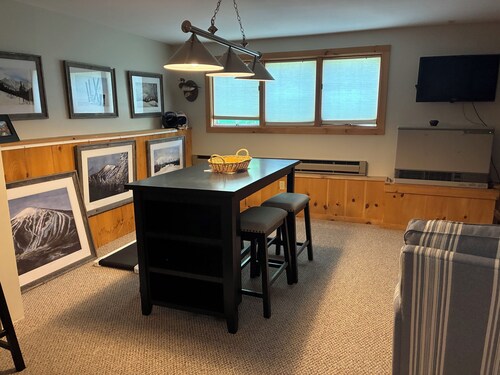 Ski in Ski out 4-bedroom condo at Sugarloaf