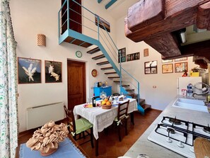 Dining - The Little House in the Courtyard, cozy vacation home with private courtyard in the center (Castelbuono)
