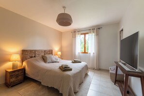 5 habitaciones, wifi y ropa de cama 