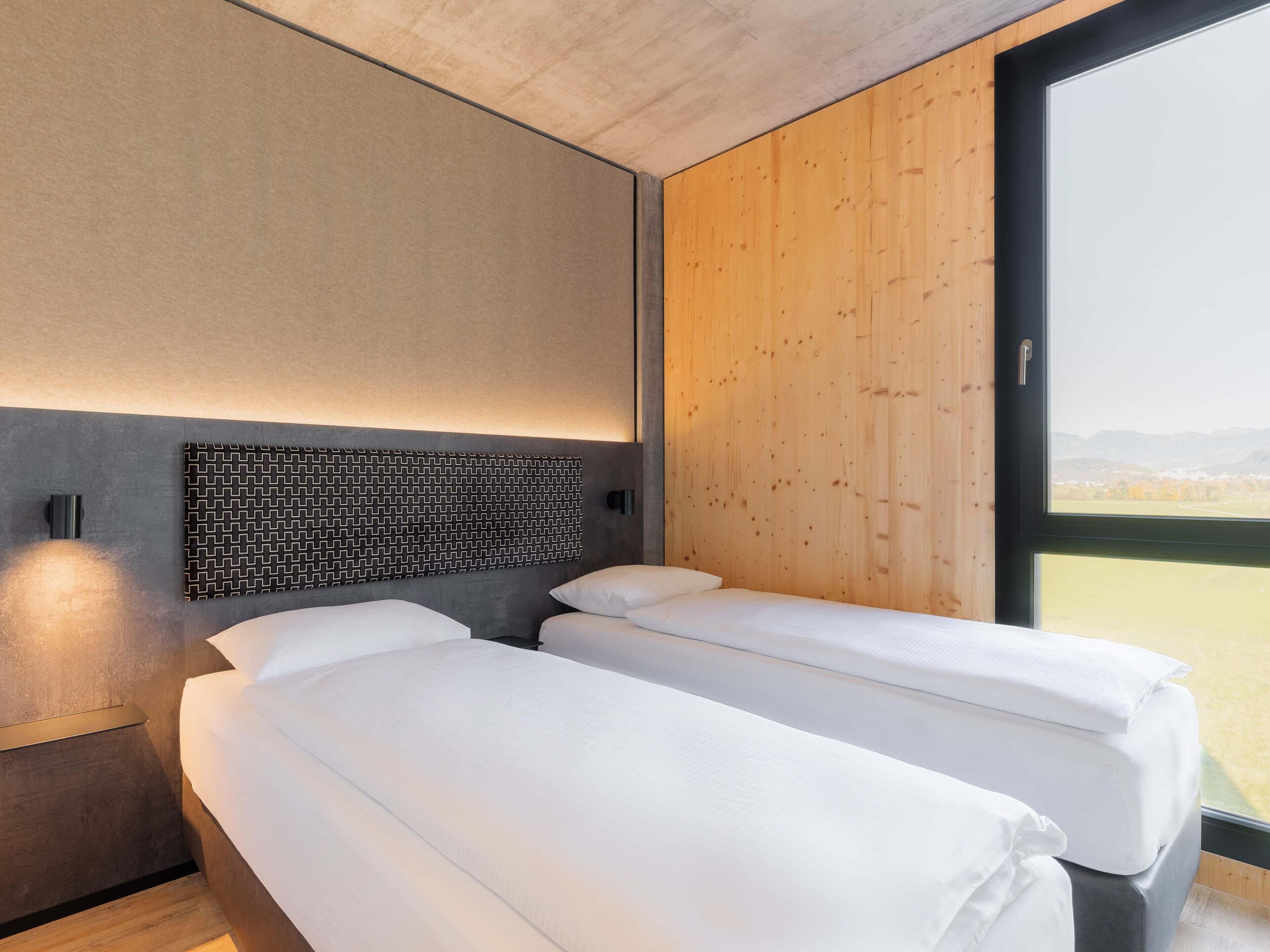 Coffres-forts dans les chambres, bureau, chambres insonorisées