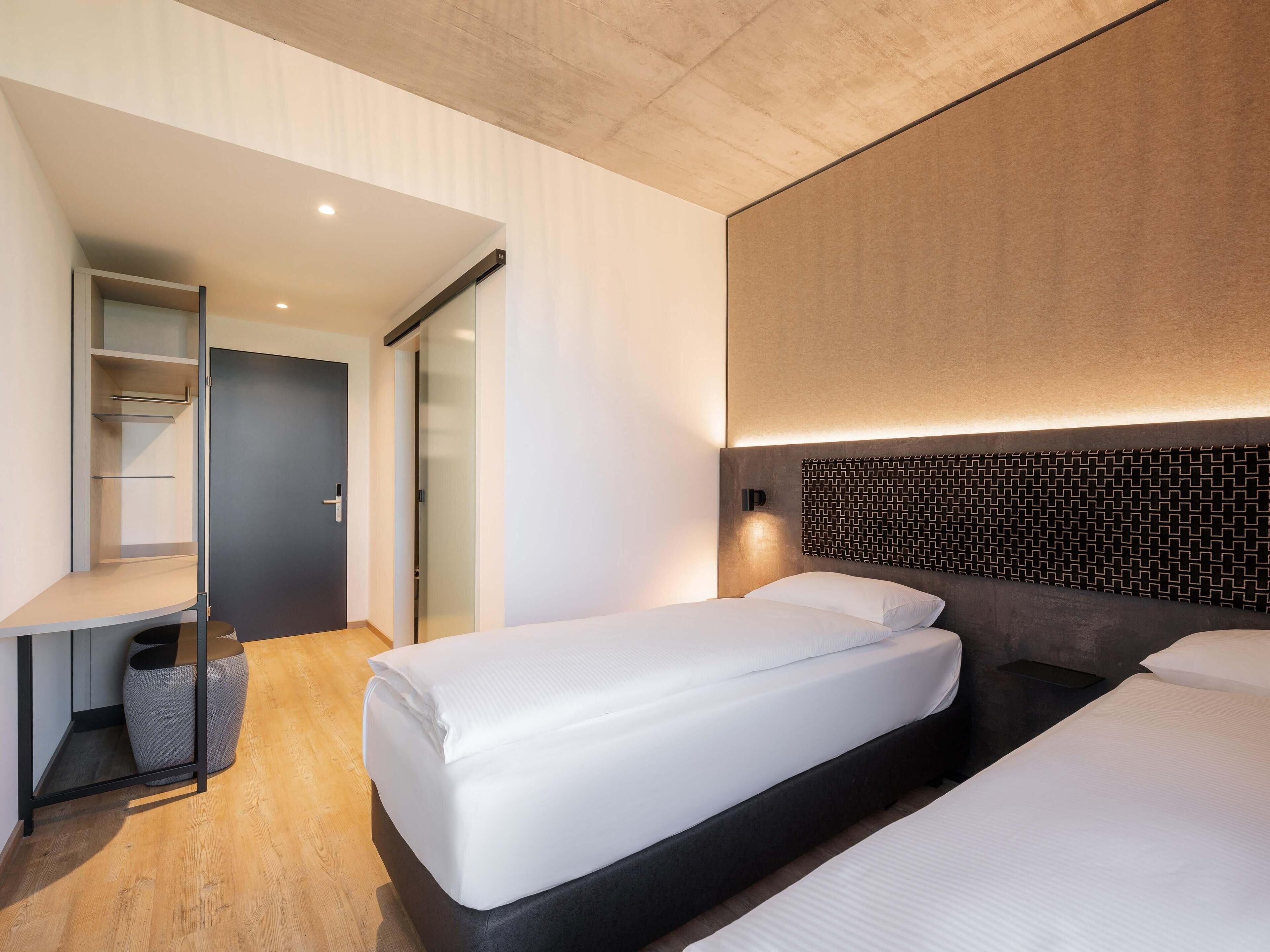 In-room safe, desk, soundproofing, free WiFi