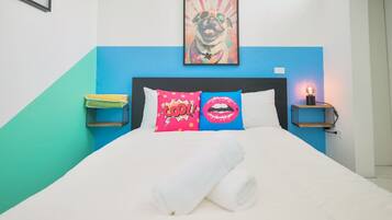 Iron/ironing board, WiFi