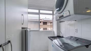 Basic Apartment | Private kitchen