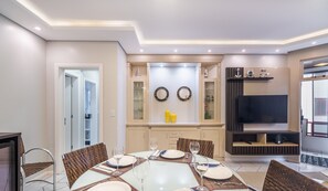 Basic Apartment | Living area