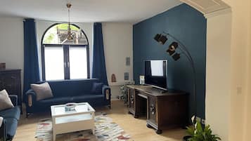 TV