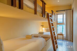 6 bedrooms, desk, iron/ironing board, travel cot