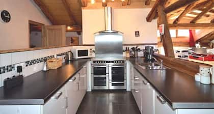 Chalet Bronziers - authentic alpine experience (16p, sauna)