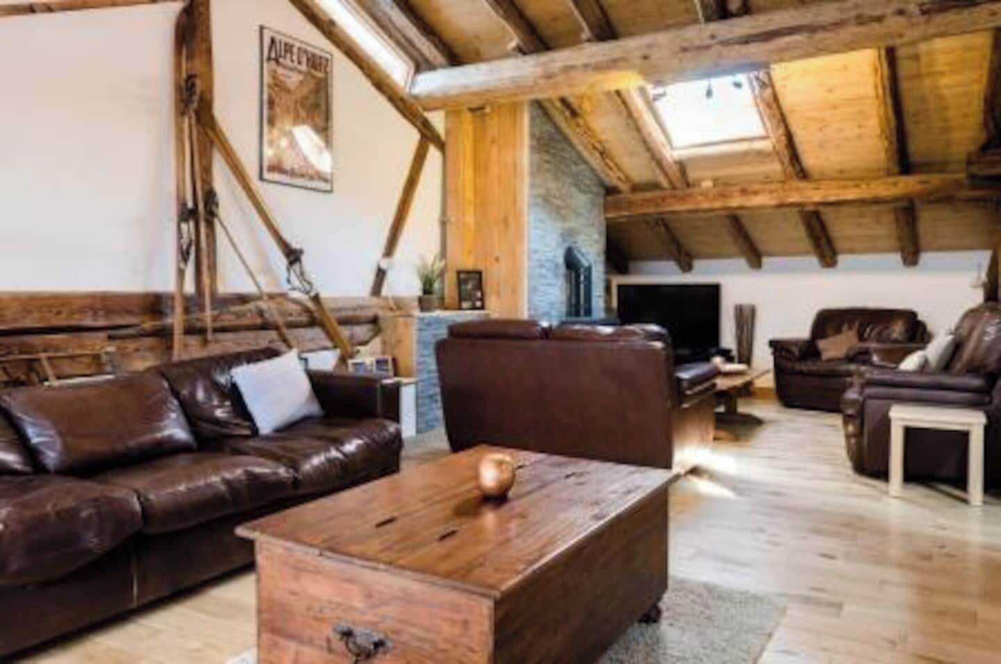 Smart TV, fireplace, video games, DVD player