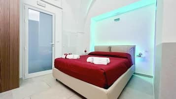 1 camera, Wi-Fi, lenzuola