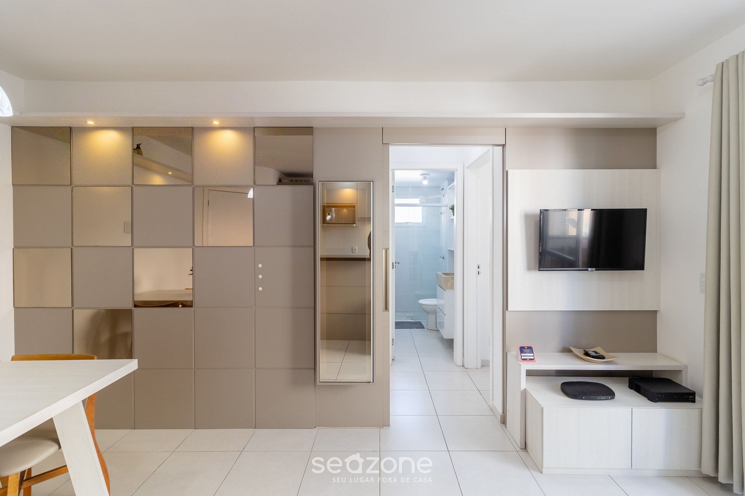 Basic Apartment | Living area