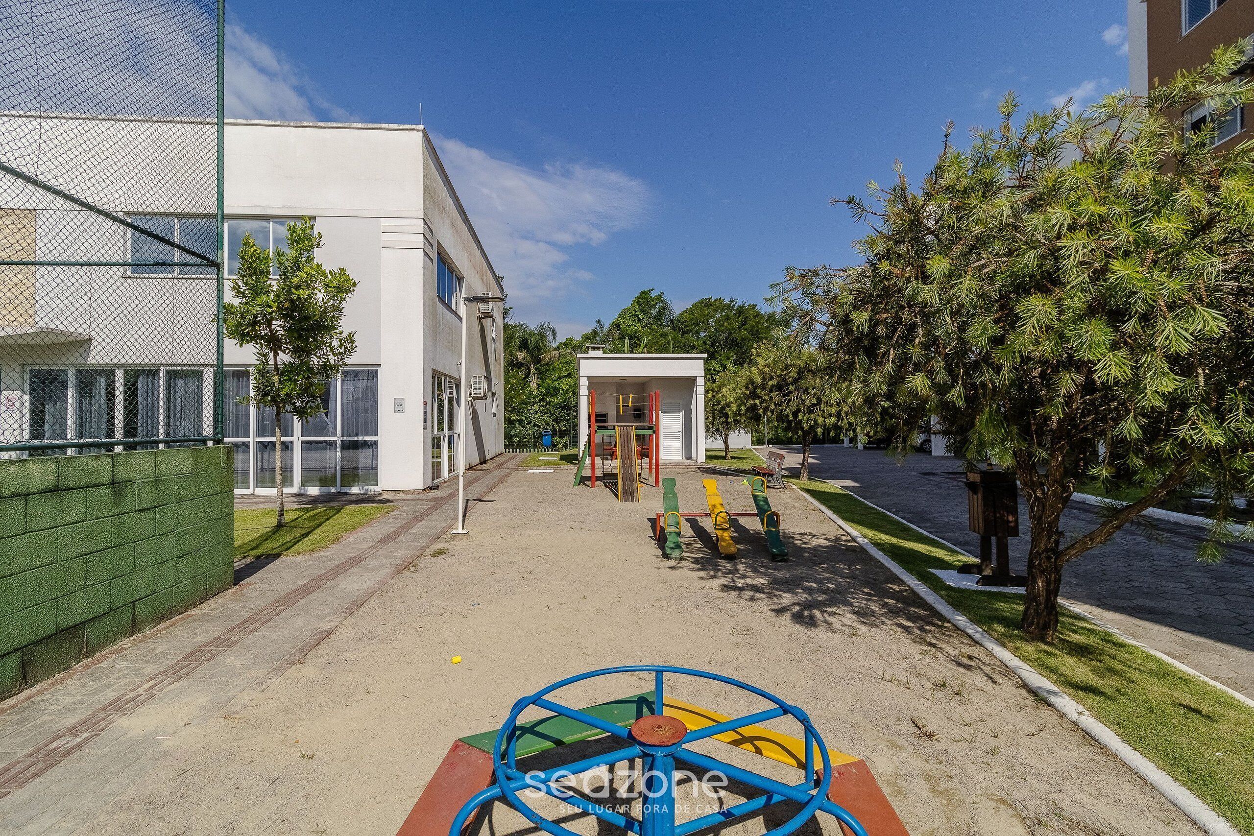 Basic Apartment | Children's area