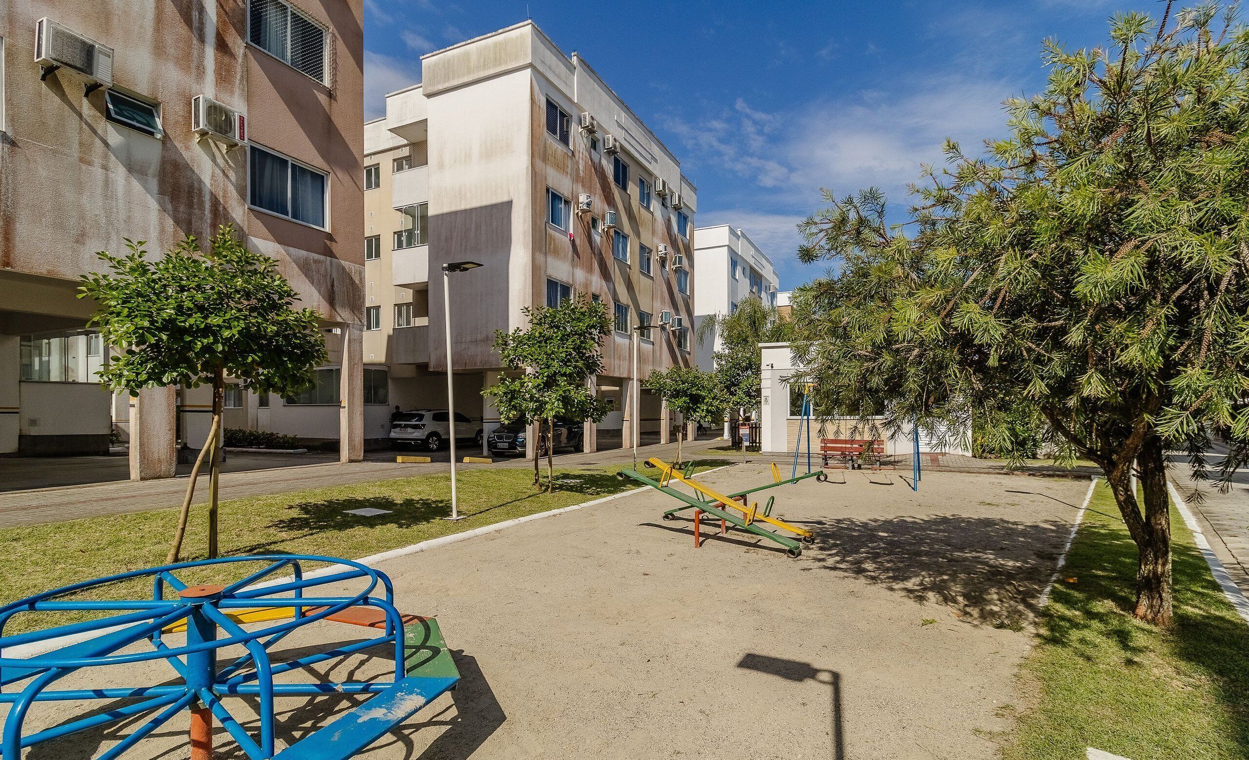 Basic Apartment | Outdoor dining