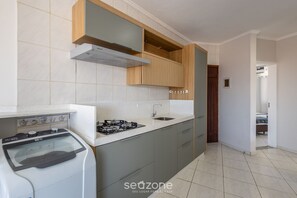 基本公寓 | 私人廚房 | 鍋具/餐盤/廚房用品