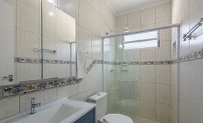Bathroom - Sea View Apt 3BR & Garage 130m Beach Ror0002 (Bombinhas)