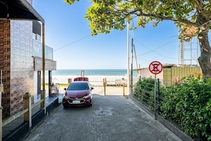 Property grounds - 2BR apt W/suite 100m Bombas Beach Ror0001 (Bombinhas)