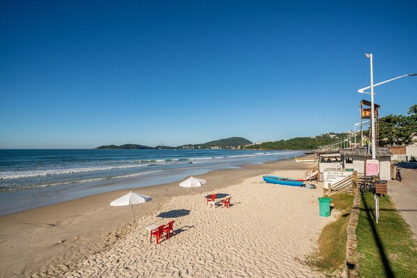 Beach - 2BR apt W/suite 100m Bombas Beach Ror0001 (Bombinhas)