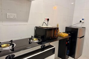 Microwave, stovetop
