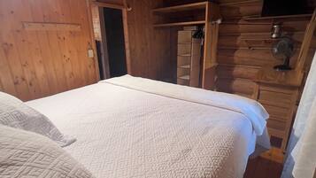 1 habitación, internet y ropa de cama