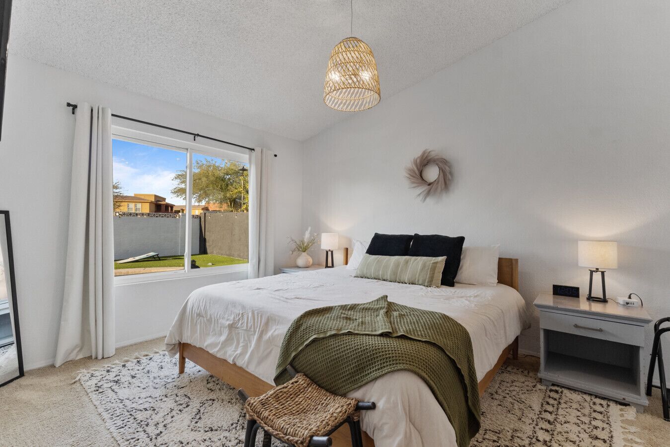 3 chambres, fer et planche à repasser, lit parapluie, Wi-Fi gratuit