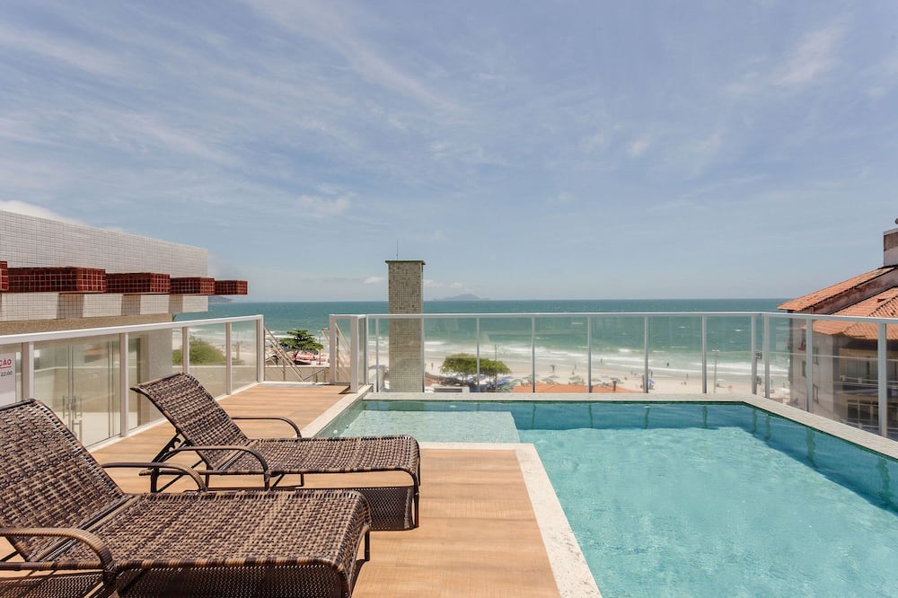 Modern ap W/pool one Block From the Beach Rmi201