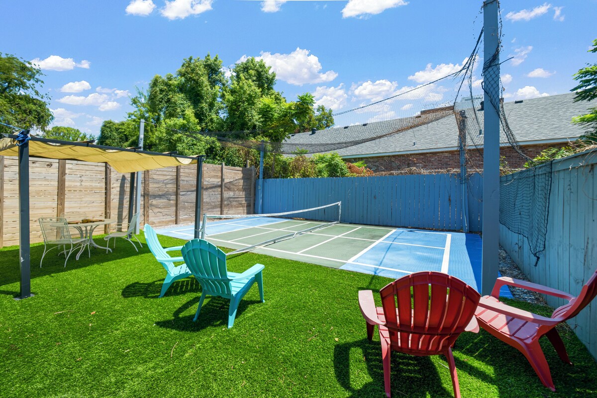 Live NOLA-4 Beds, Laundry, Screened-In Porch w/BT-SS Speakers & Pickleball Court